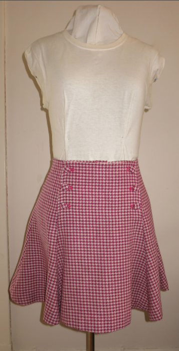 Heather Lee Bea Fall Front skirt. All done up!
