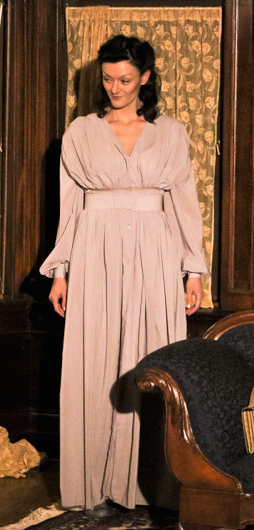 Charlene Van Buekenhout as Elvira