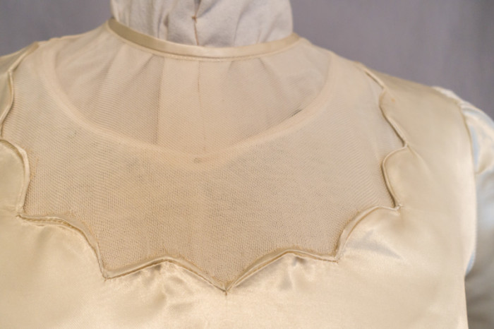 Original 1949 Wedding Gown Scalloped neckline